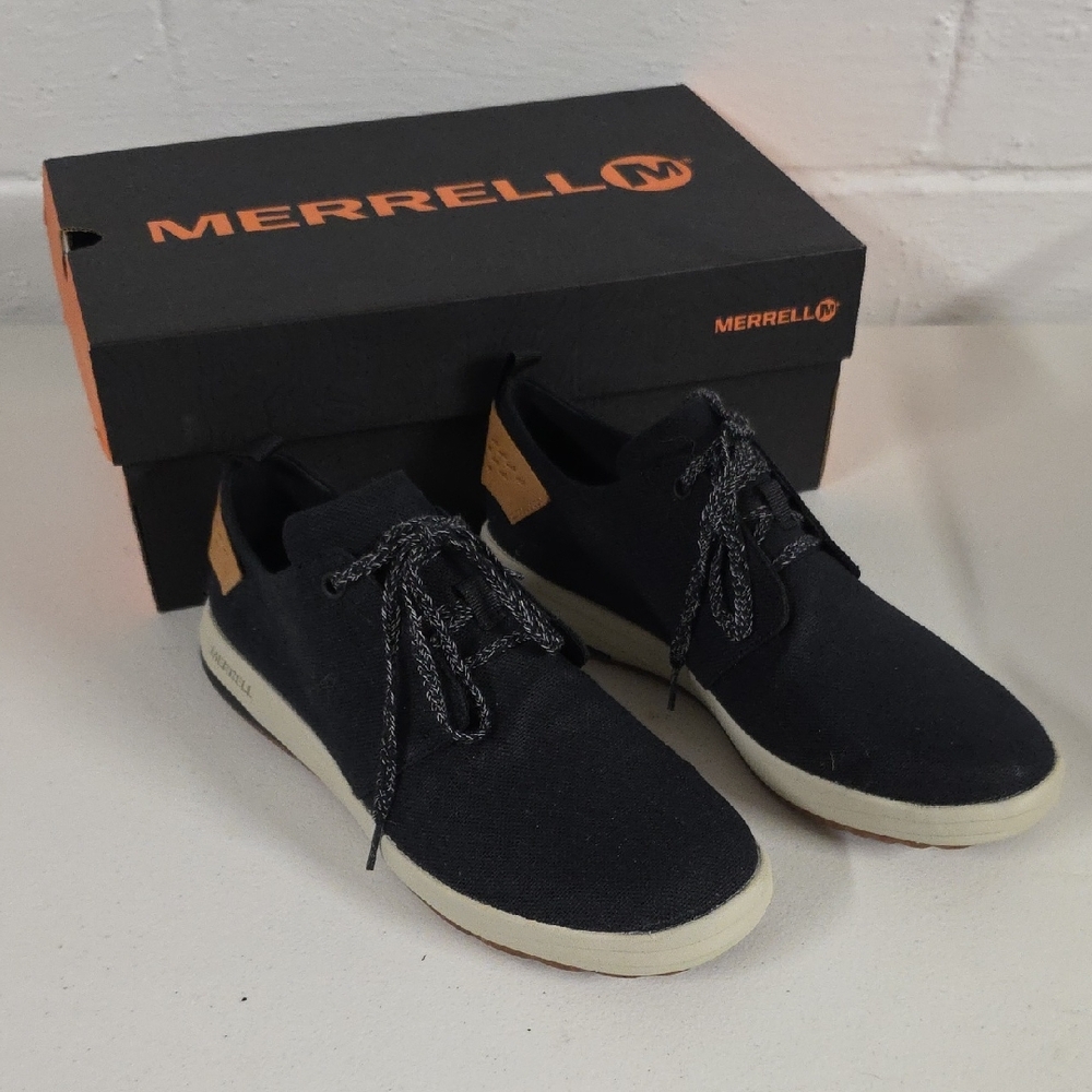 Merrell Black and White Sneakers